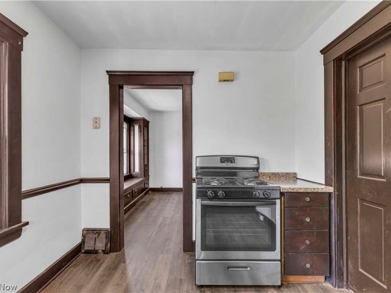 4270 Valley Road, Cleveland, OH 44109 Photo 7