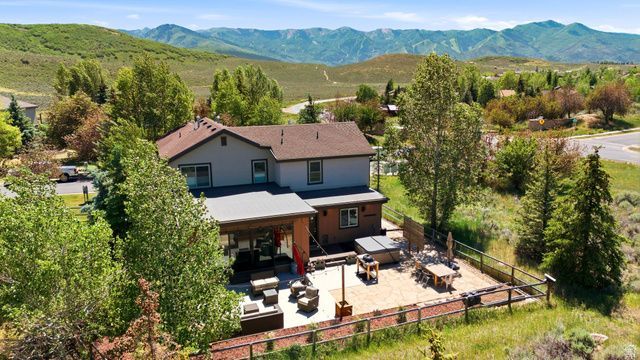 1073 Foxcrest Dr E, Park City, UT 84098 Main Photo