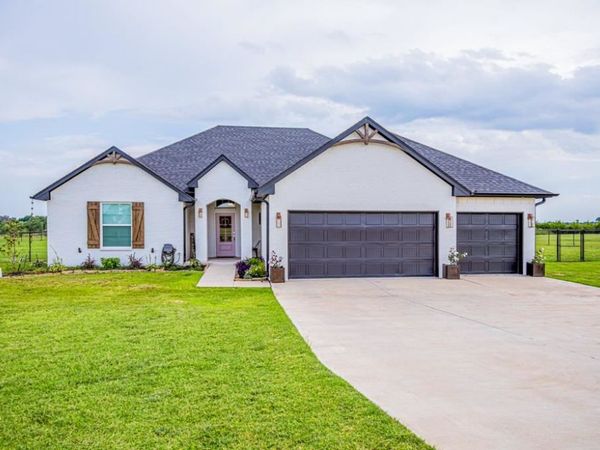 1807 W Forest Ridge, Stillwater, OK 74074