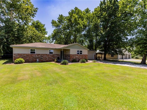 1200 Morsani Drive , Rogers, AR 72756