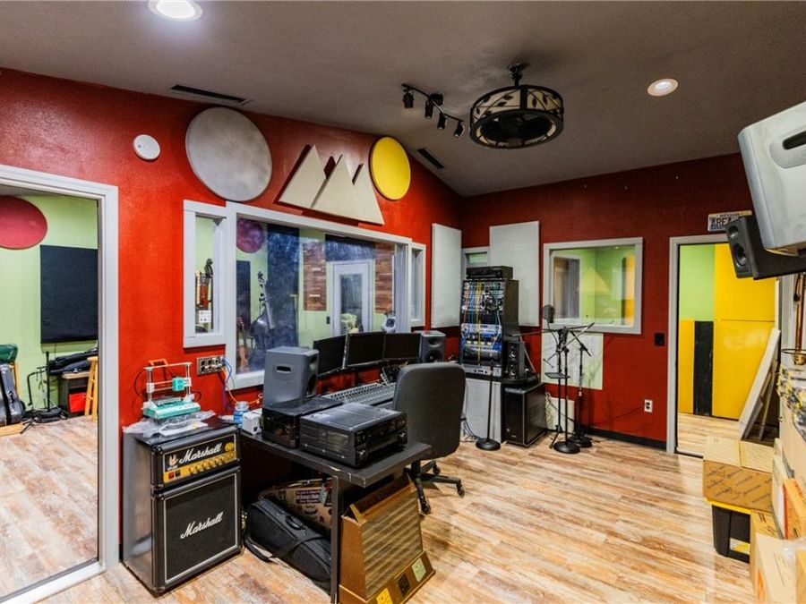 Property Image 45