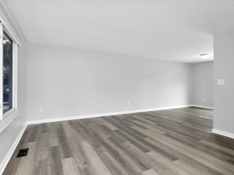 4183 Little Pine Drive, Columbus, OH 43230 Photo 5