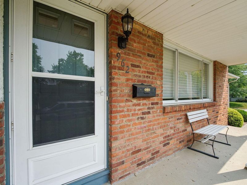 962 Kennington Avenue , Columbus, OH 43220 Photo 2