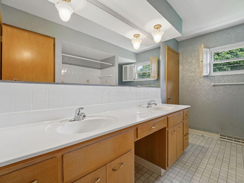 962 Kennington Avenue , Columbus, OH 43220 Photo 20