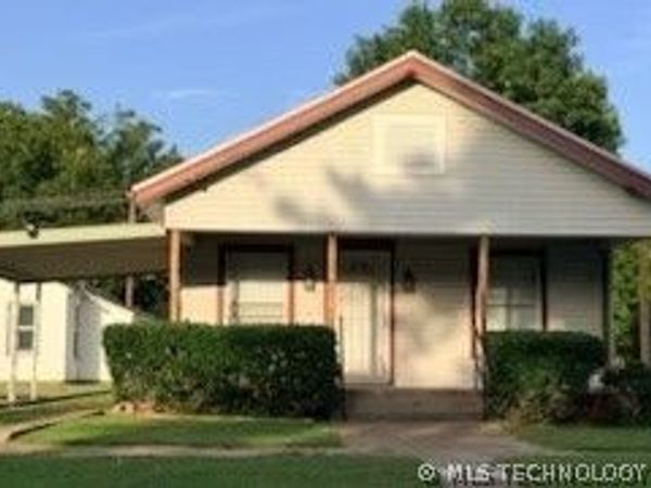 920 S Price Avenue , Hominy, OK 74035