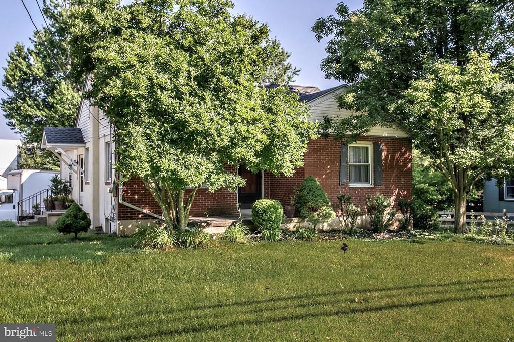 2916 WHITEHALL ROAD, NORRISTOWN, PA 19403