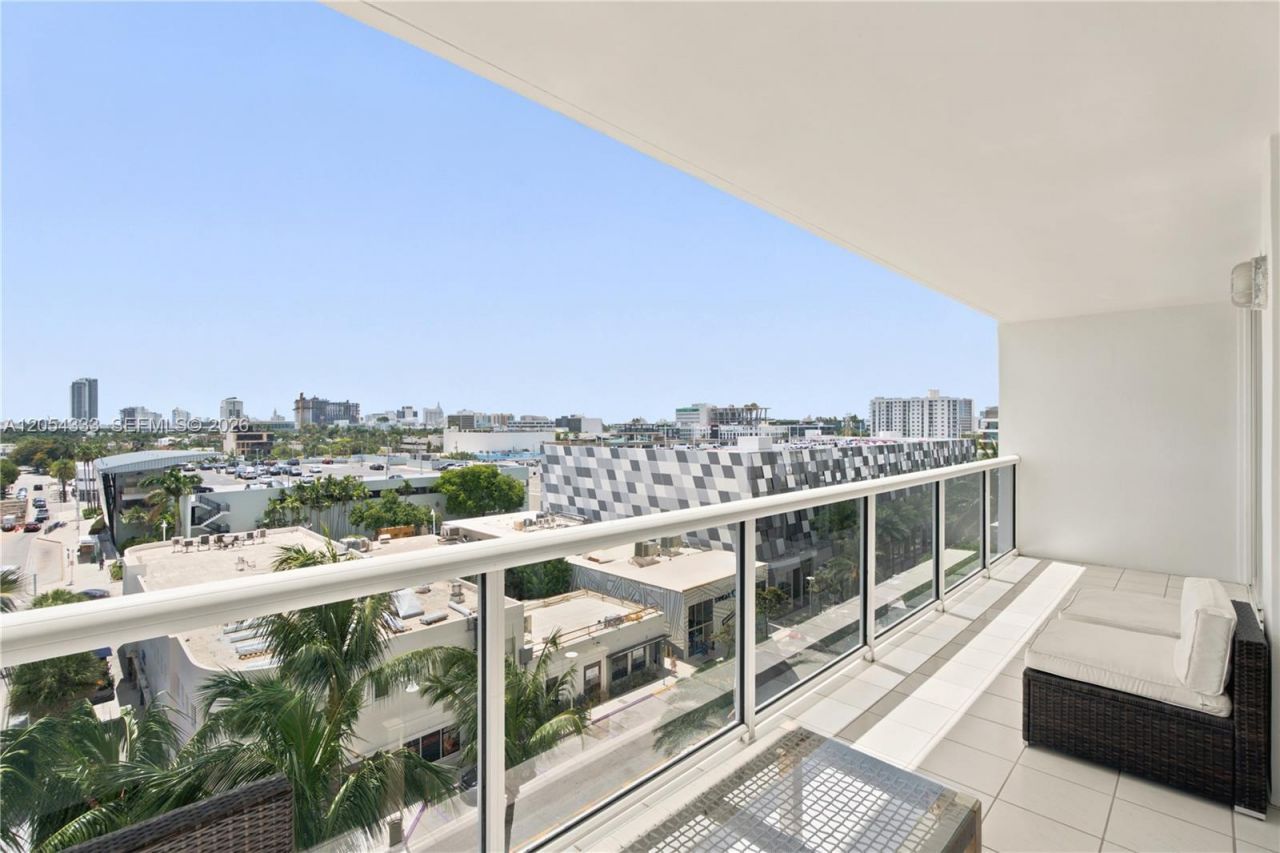 1900 Sunset Harbour Dr , Unit 803, Miami Beach, FL 33139 Photo