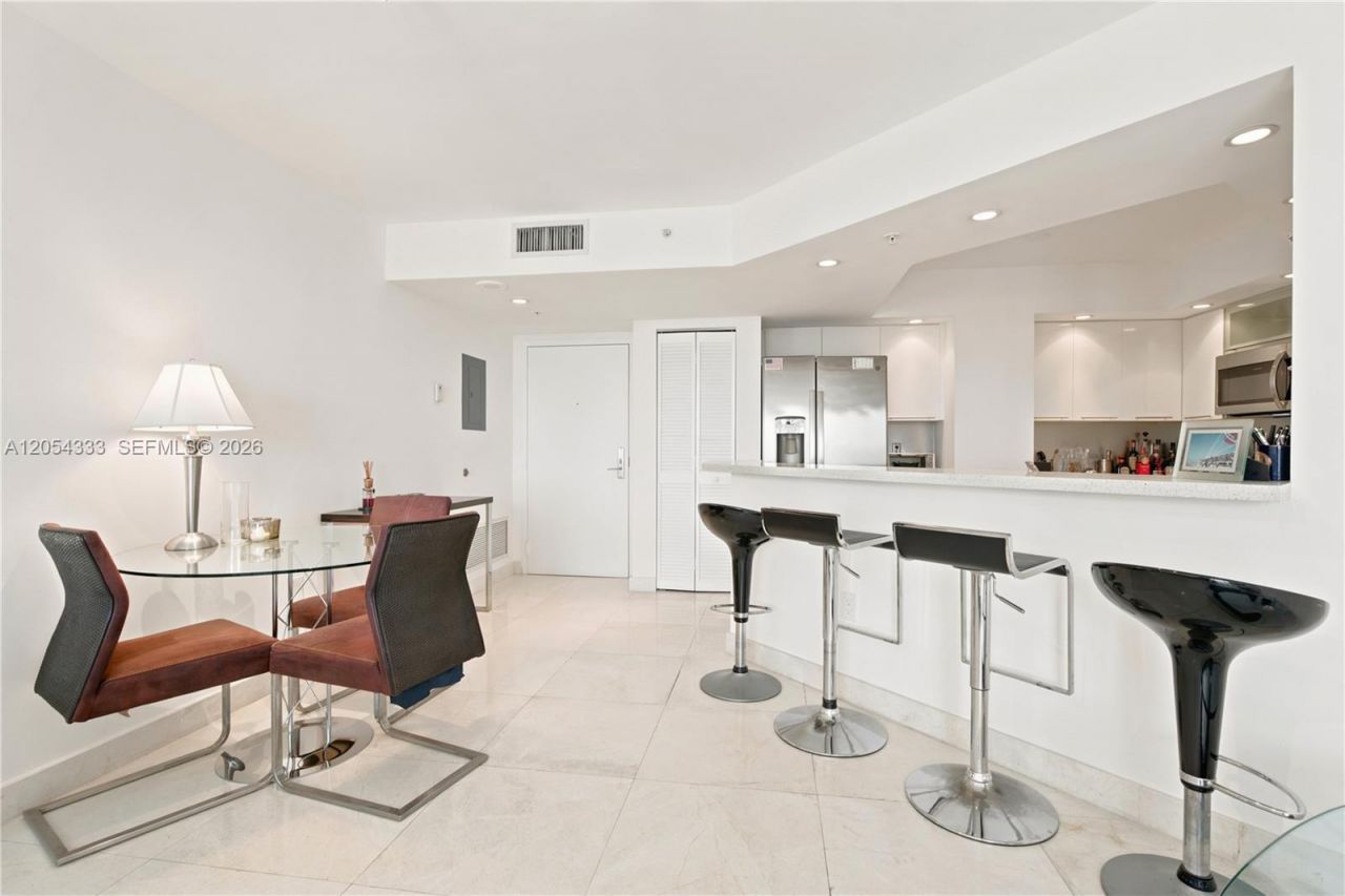 1900 Sunset Harbour Dr , Unit 803, Miami Beach, FL 33139 Photo