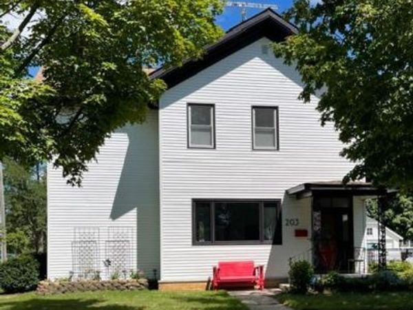 203 S Garden Street, Lake City, MN 55041