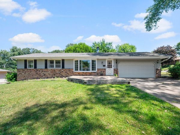 10725 Rich Avenue S, Bloomington, MN 55437