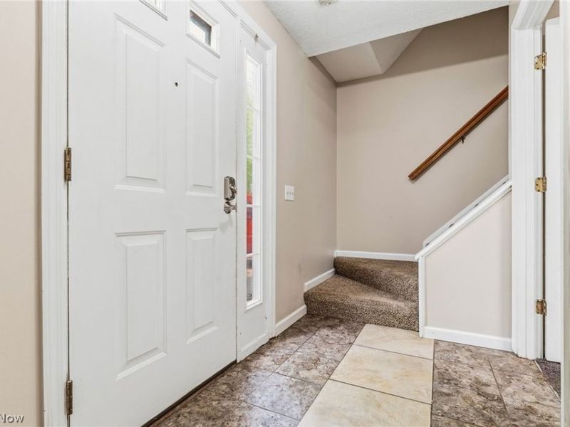 3324 Brookside Lane, Cuyahoga Falls, OH 44223 Photo 3