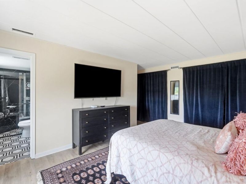 880 Rue De La Paix, Unit A24, Cincinnati, OH 45220 Photo 24