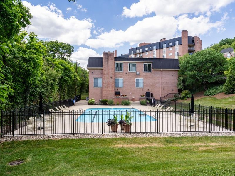 880 Rue De La Paix, Unit A24, Cincinnati, OH 45220 Photo 37
