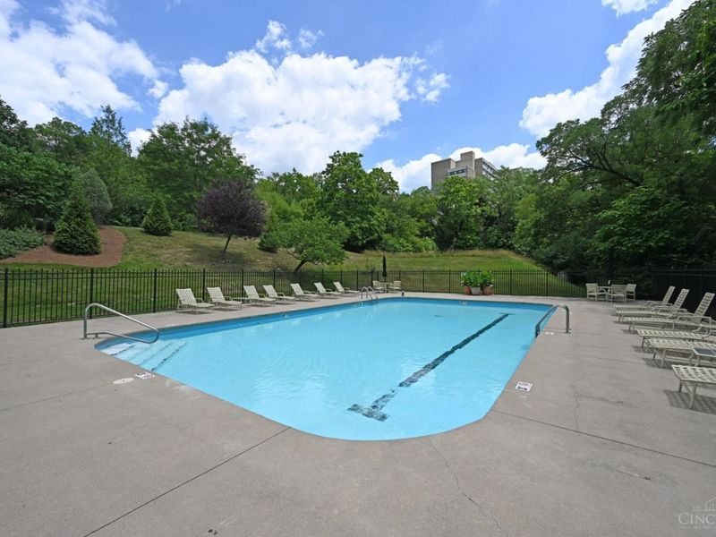 880 Rue De La Paix, Unit A24, Cincinnati, OH 45220 Photo 38