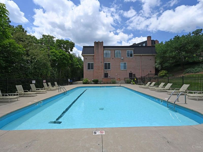 880 Rue De La Paix, Unit A24, Cincinnati, OH 45220 Photo 39