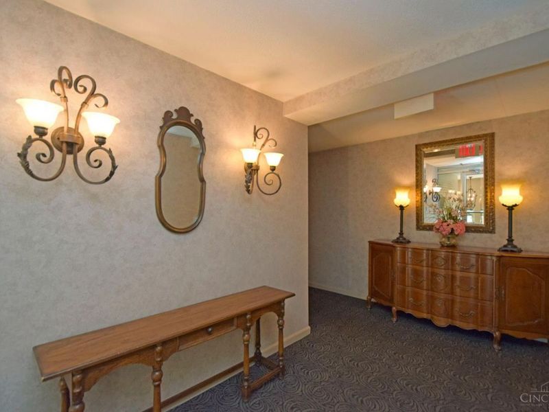 880 Rue De La Paix, Unit A24, Cincinnati, OH 45220 Photo 41