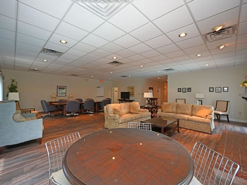 880 Rue De La Paix, Unit A24, Cincinnati, OH 45220 Photo 44
