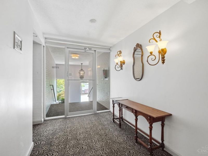 880 Rue De La Paix, Unit A24, Cincinnati, OH 45220 Photo 5
