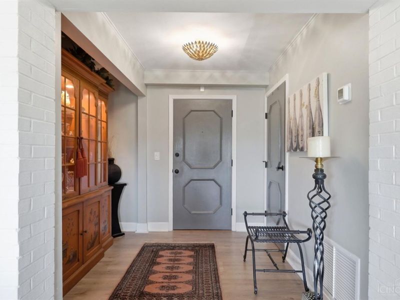 880 Rue De La Paix, Unit A24, Cincinnati, OH 45220 Photo 8