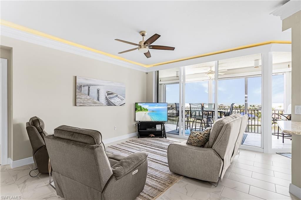 4192 Bay Beach Ln, Unit 875, Fort Myers Beach, FL 33931 Photo