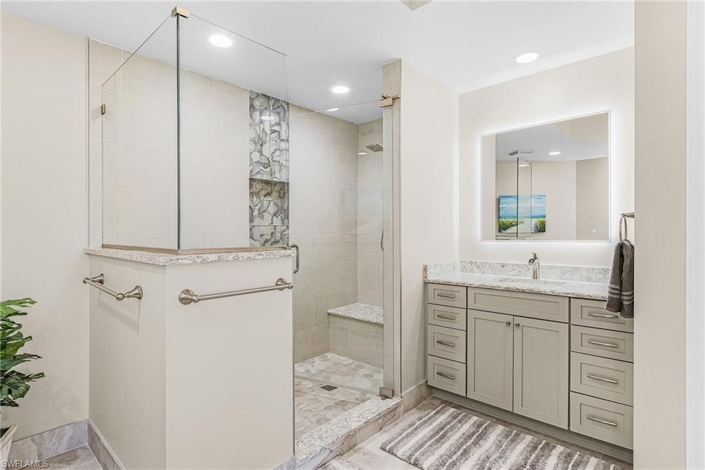 4192 Bay Beach Ln, Unit 875, Fort Myers Beach, FL 33931 Photo