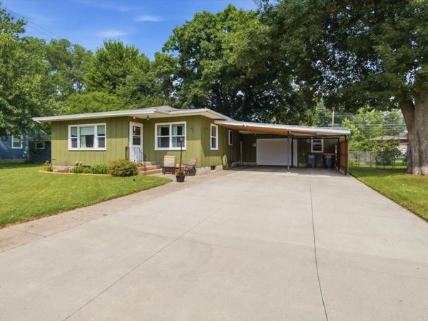 611 1st AVENUE E, Holmen, WI 54636