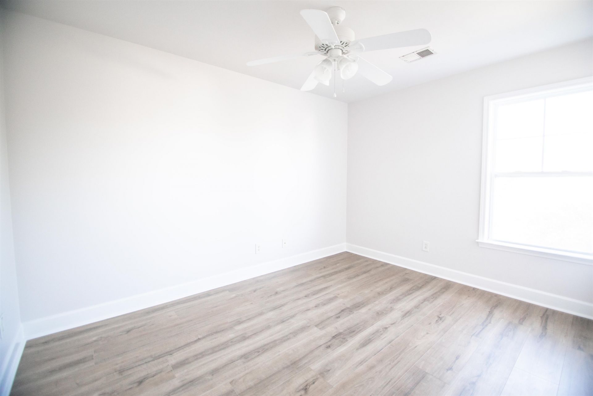 1005 Balmore Dr.  Photo 24