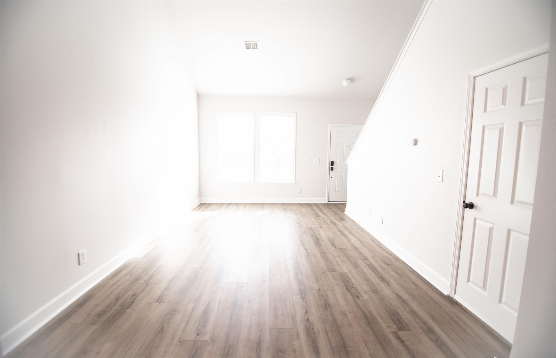 1005 Balmore Dr.  Photo 6