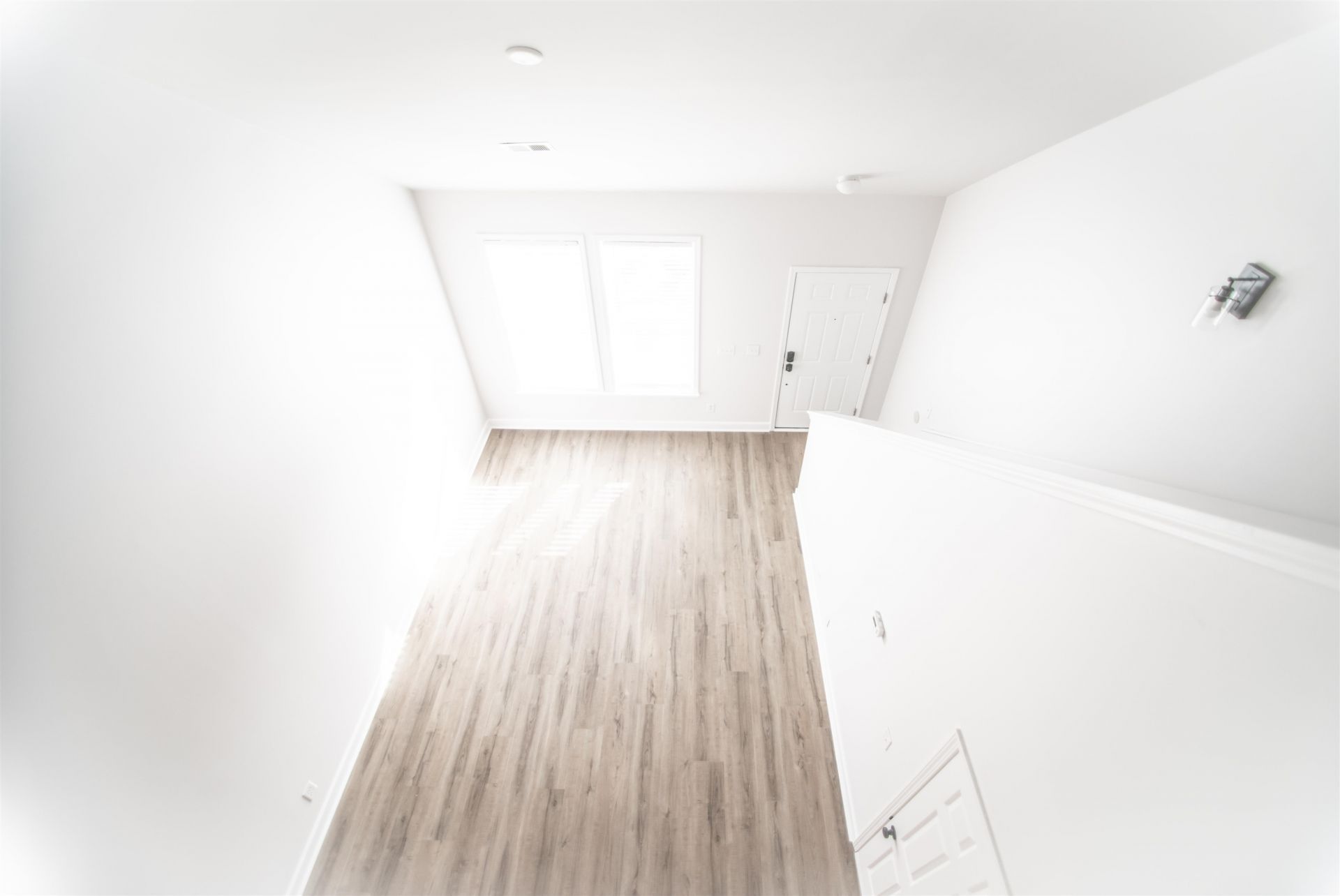 1005 Balmore Dr.  Photo 7