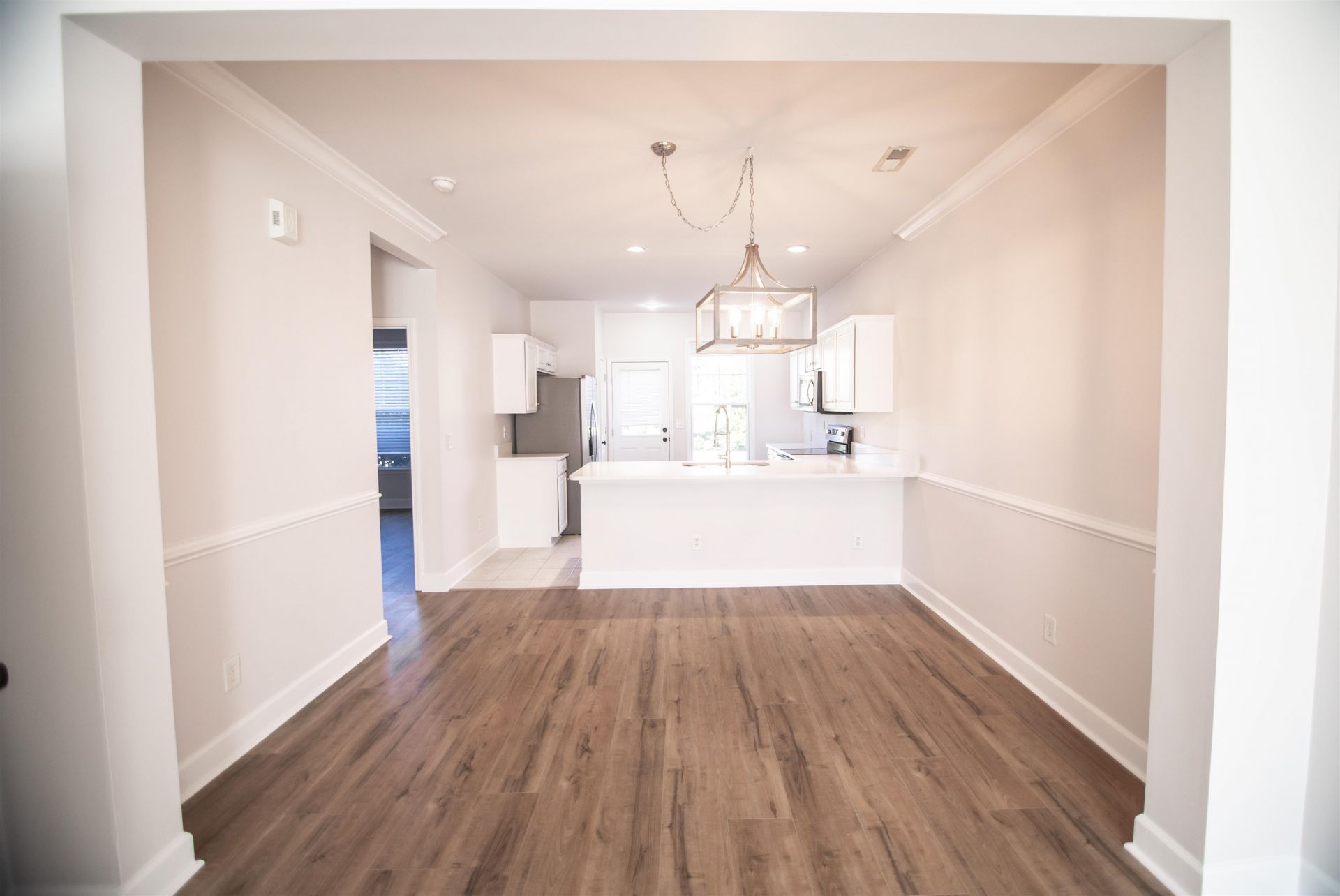 1005 Balmore Dr.  Photo 8