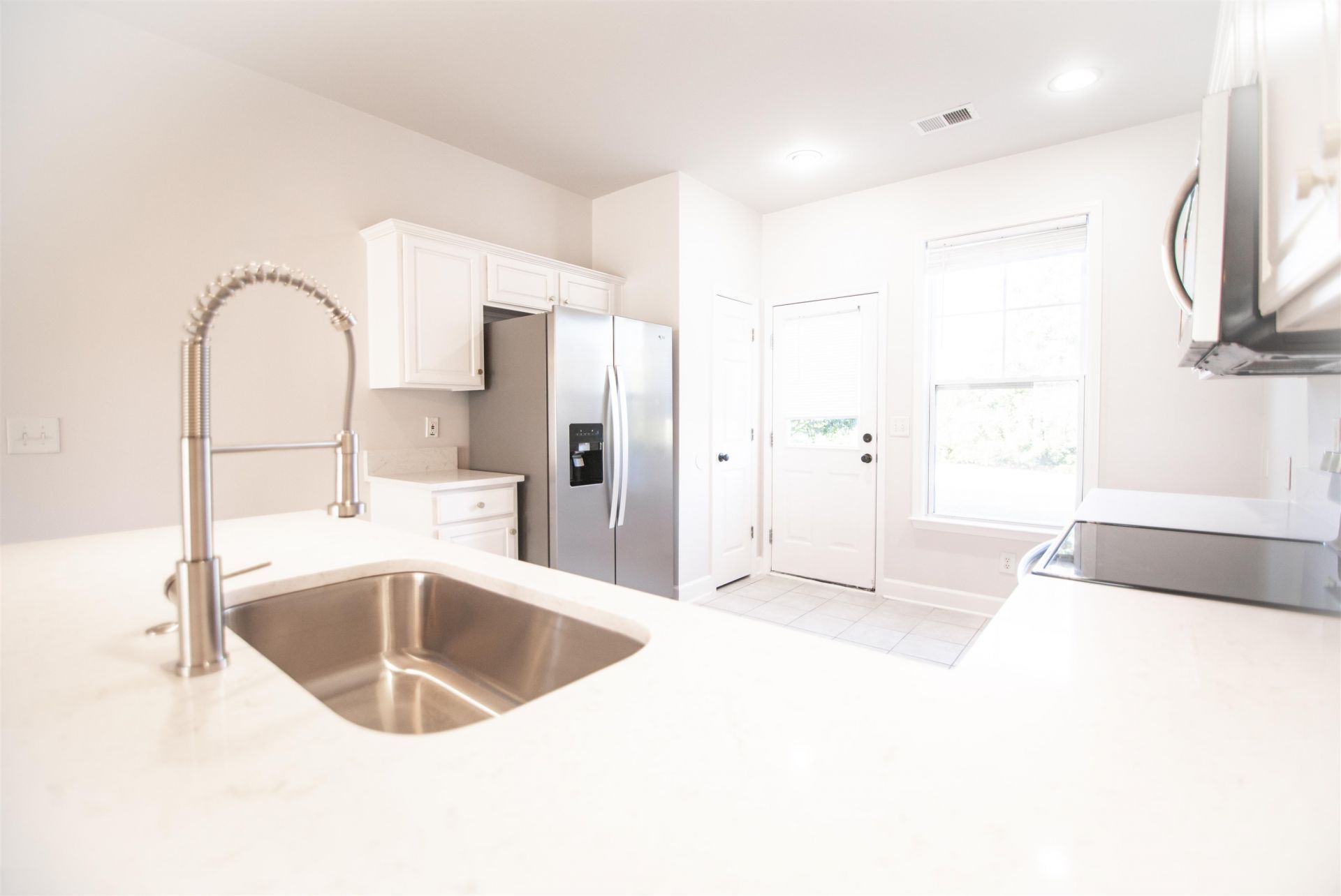1005 Balmore Dr.  Photo 9