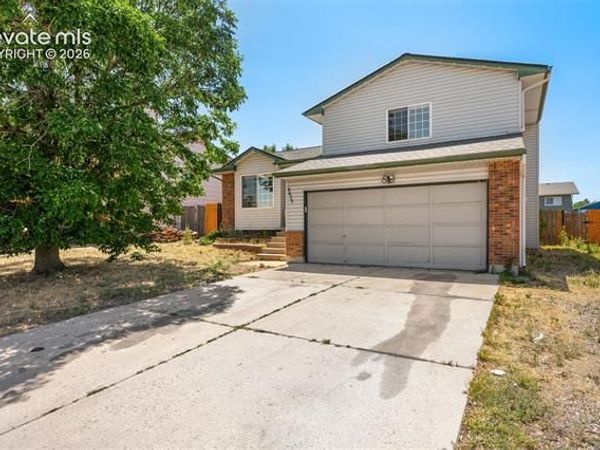 4475 Moonbeam Drive, Colorado Springs, CO 80916