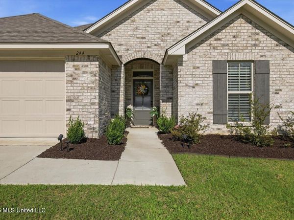 244 Hemingway Circle, Canton, MS 39046