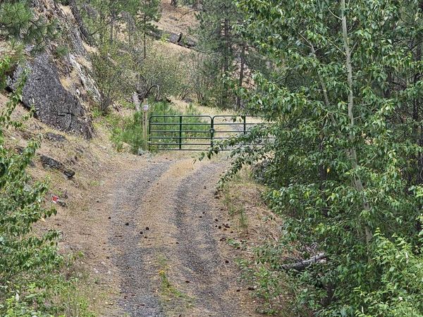 7045 HWY 291 Hwy, Tumtum, WA 99034