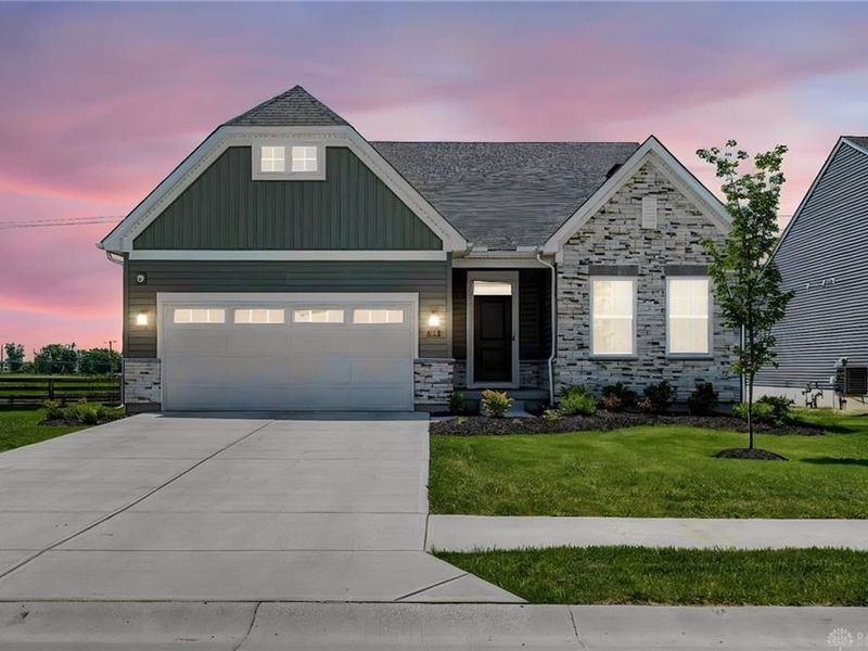 454 Red Maple Lane, Wilmington, OH 45177 Photo 2