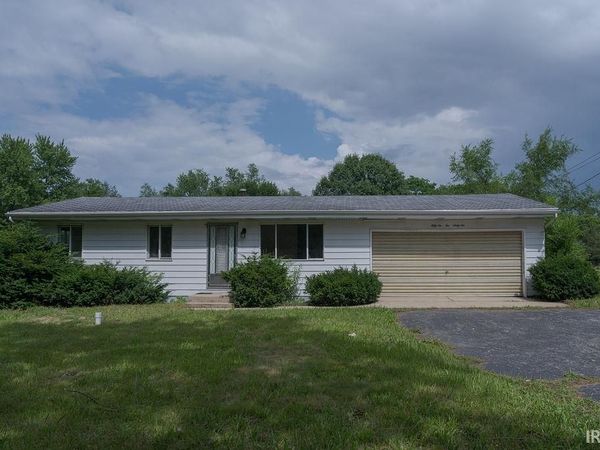 56266 Butternut Road, South Bend, IN 46619
