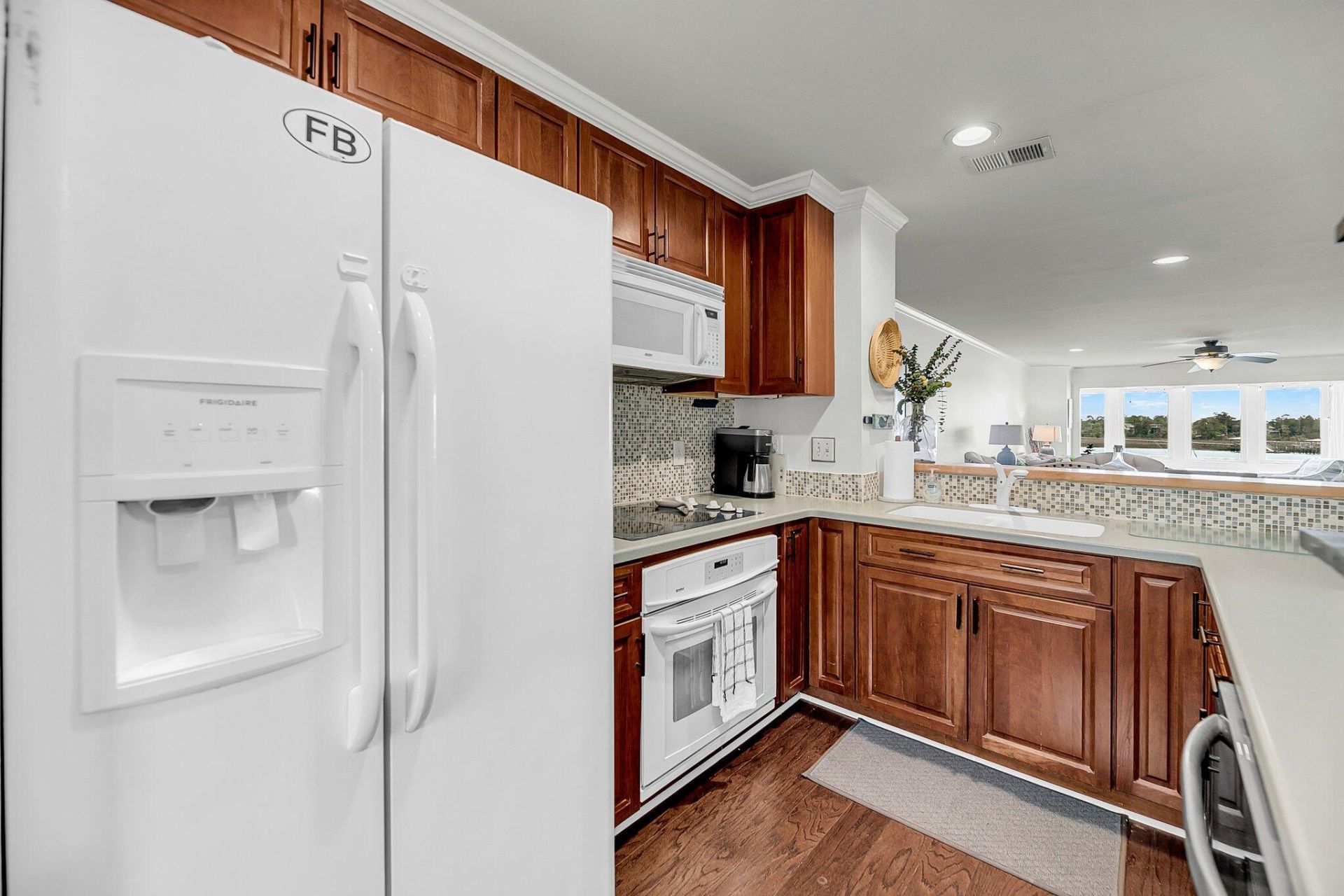 63 W Mariners Cay Drive Photo 7