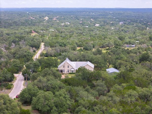 364 Nameless RD, Driftwood, TX 78619