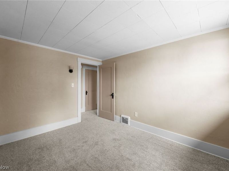 814 E Broad Street, Louisville, OH 44641 Photo 19