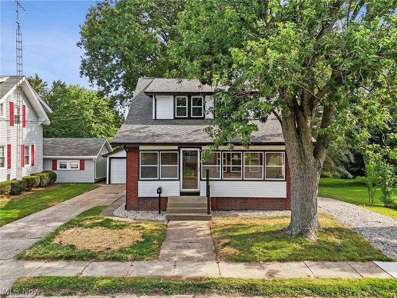 814 E Broad Street, Louisville, OH 44641 Photo 2