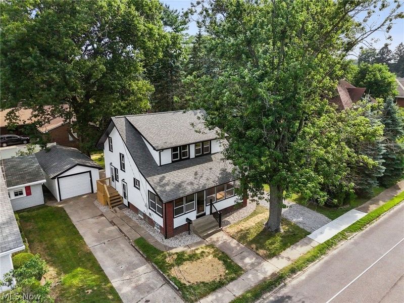 814 E Broad Street, Louisville, OH 44641 Photo 31