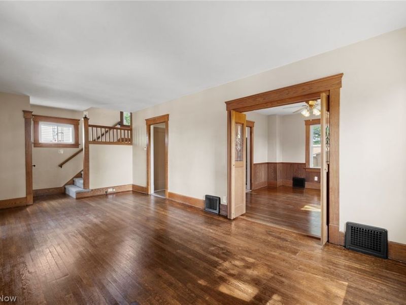 814 E Broad Street, Louisville, OH 44641 Photo 6