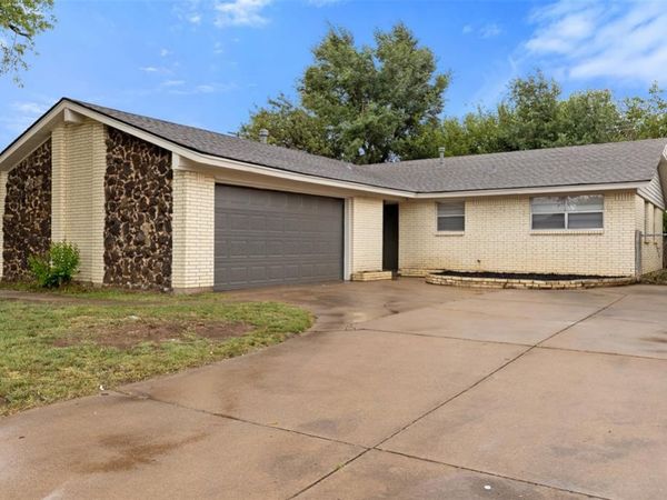 840 Fontana Lane, Del City, OK 73115