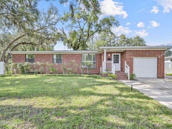 8636 ST PATRICK Lane, Jacksonville, FL 32216