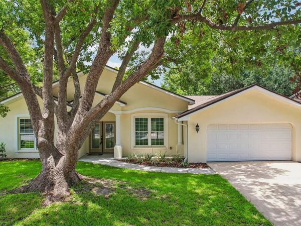818 VILLAGE WAY , PALM HARBOR, FL 34683