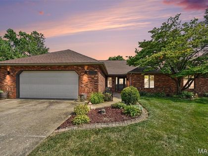 220 Lake Stratford Drive Fairview Heights, IL 62208