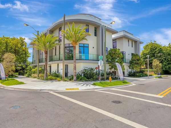 2692 SW 25th Ave , Miami, FL 33133