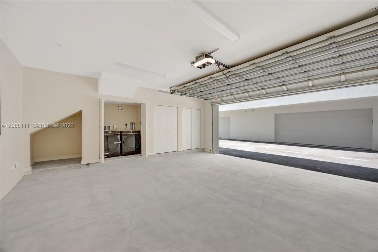 2692 SW 25th Ave , Miami, FL 33133 Photo