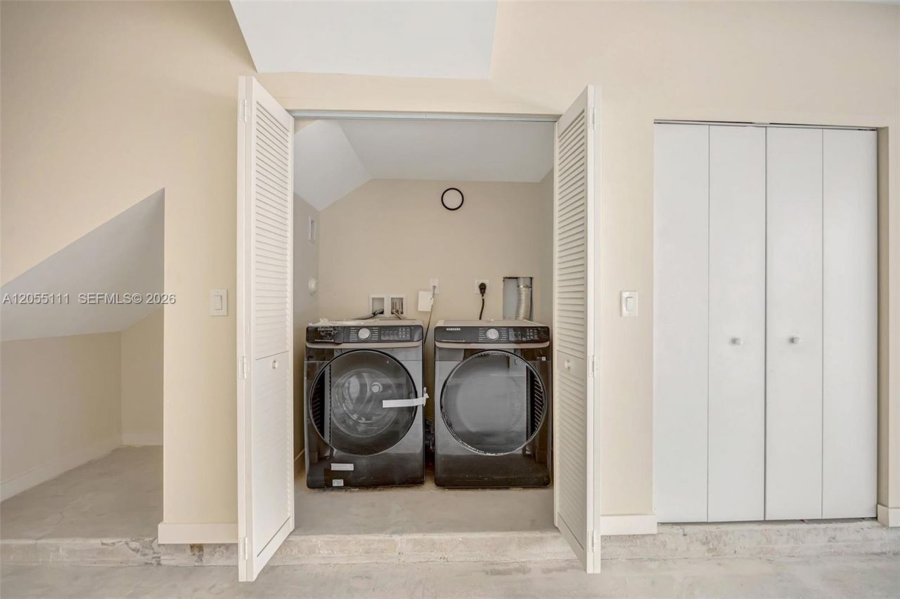 2692 SW 25th Ave , Miami, FL 33133 Photo