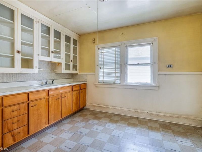 9500 Parkview Avenue, Cleveland, OH 44104 Photo 22
